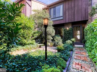 10283 Windstream Dr, Columbia, MD 21044