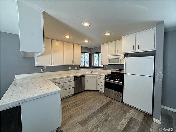 4th image of 333 La Casita Dr