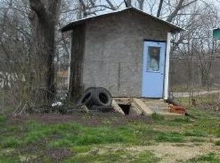 8403 Pine St, Winona, MO 65588