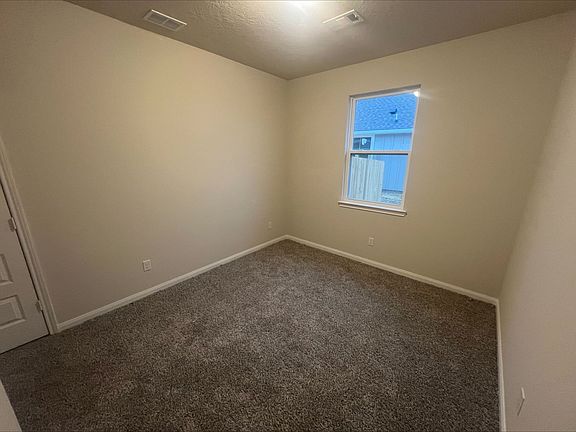 3rd image of 293 Harvest Lake Dr
