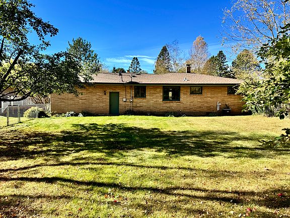 Looking at back of house from back yard.