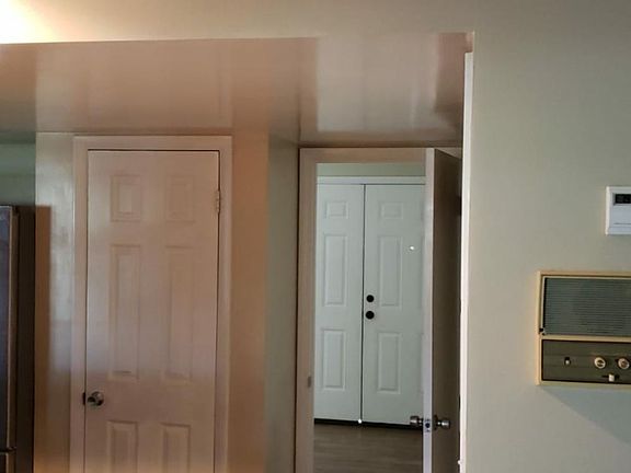 4th image of 24 Westchester Dr