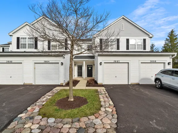 3082 Falling Waters Ln, Lindenhurst, IL 60046