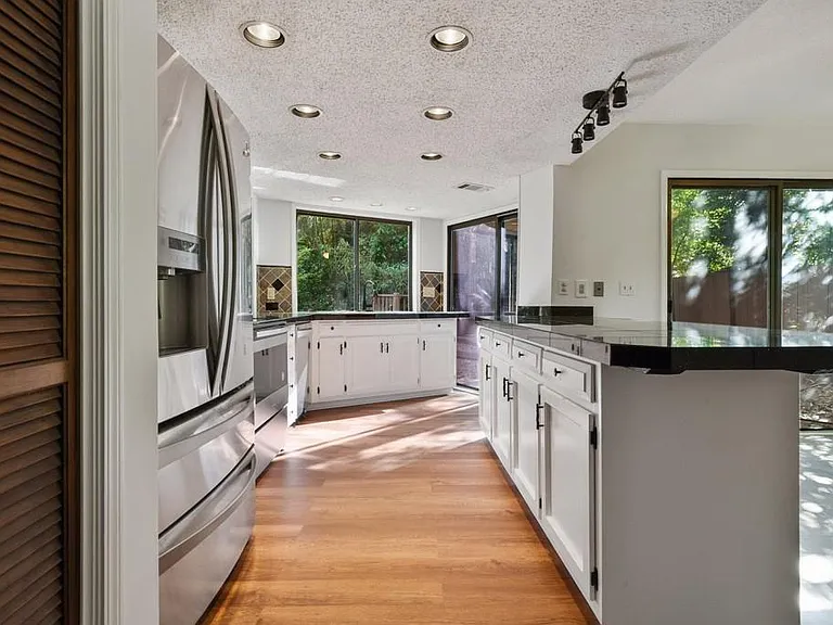 1000 Muirfield Dr — Photo 22