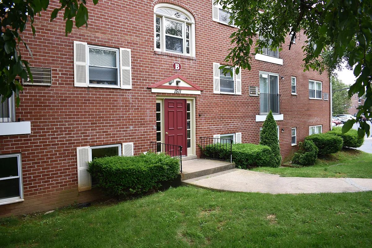 Building Photo - Berkshire Gardens