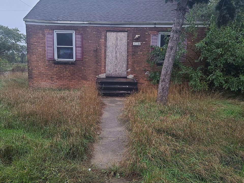 2nd image of 2253 Pennsylvania St