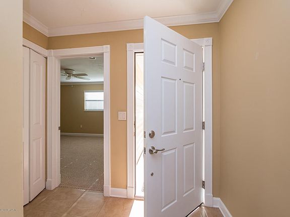 3rd image of 7802 Las Canas Ct