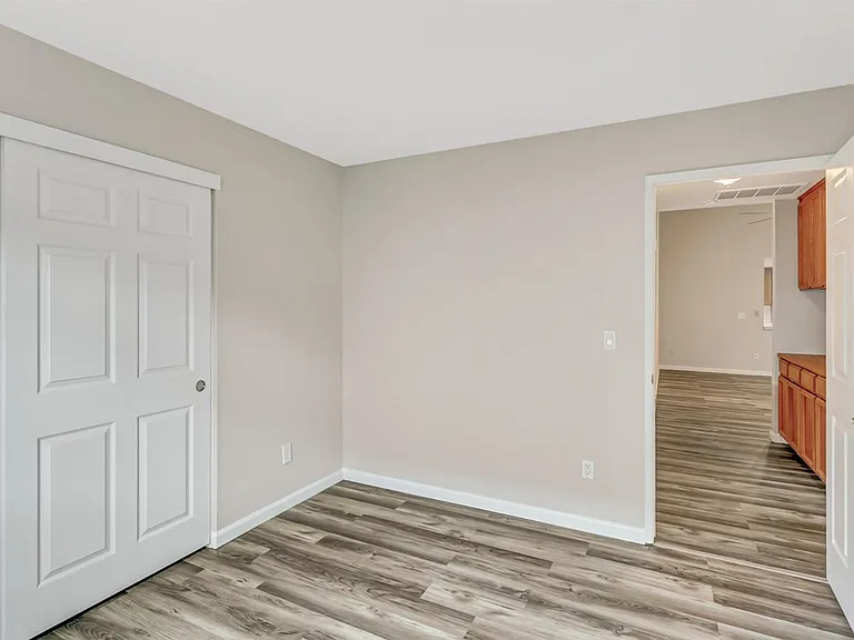 318 Village Cir — Photo 22