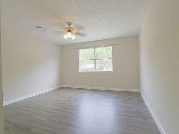 3rd image of 2825 Hickory Limb Ct