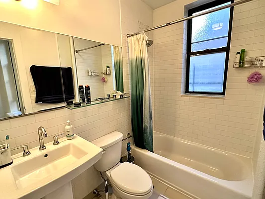 Rented by Tourma Realty LLC | media 23