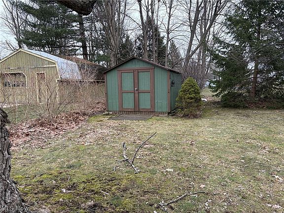 3rd image of 2265 Country Club Dr