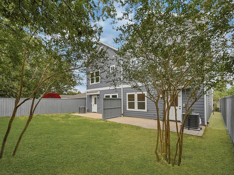3833 Seabrook St #A — Photo 25