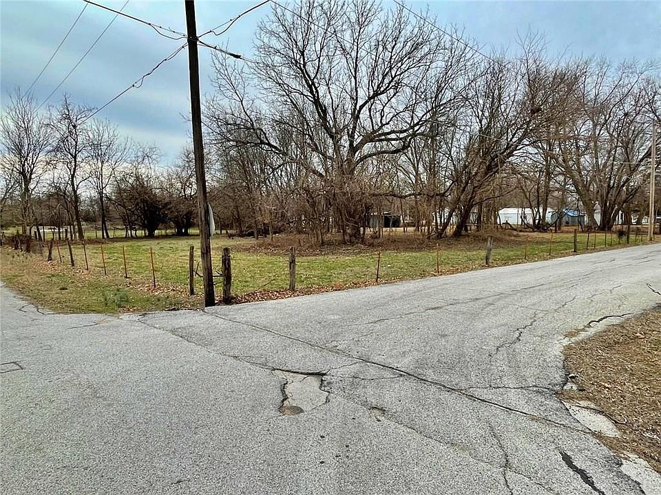 0 S Pine St, Arma, KS 66712 MLS 2417914 Zillow
