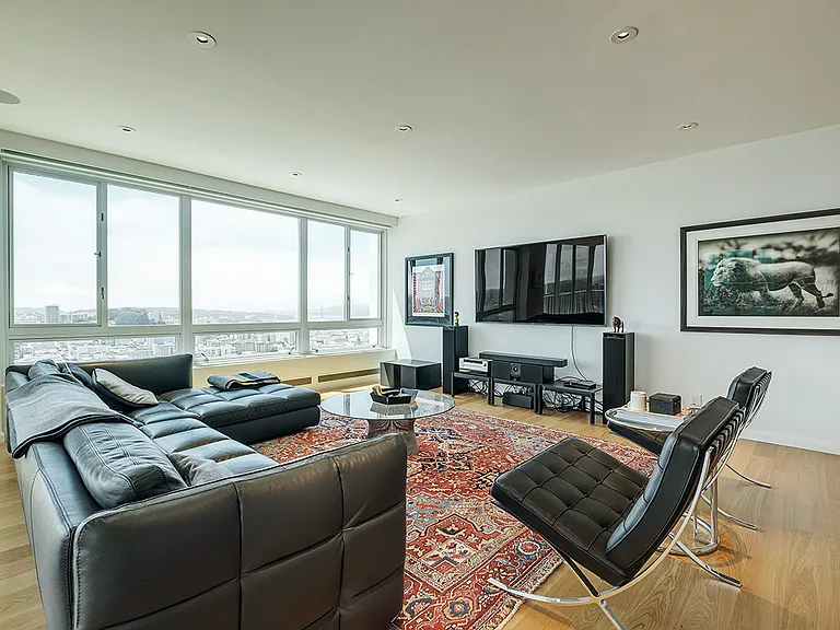 1200 California St #19D — Photo 3