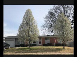 765 Madison Ln, Florissant, MO