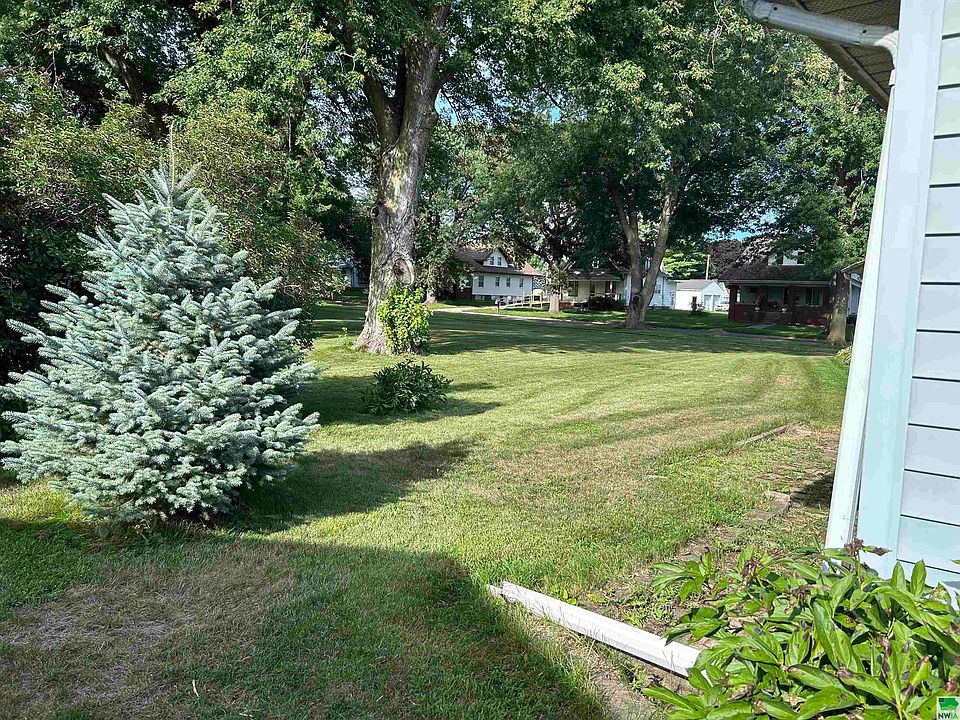 214 E Cleveland St, Holstein, IA 51025 MLS 821973 Zillow