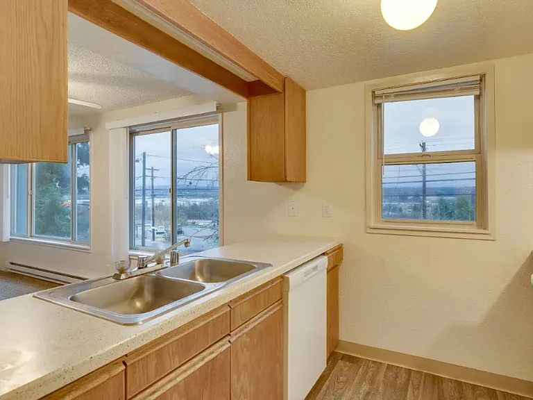 Evergreen Residences — Photo 19