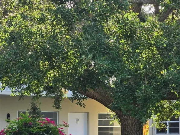 31 Pine Arbor Ln APT 105, Vero Beach, FL 32962