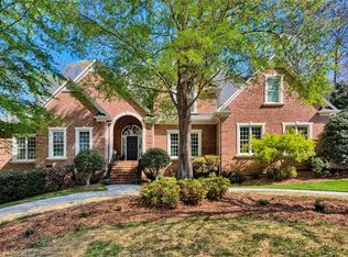 2904 Swan Lake Dr, High Point, NC 27262