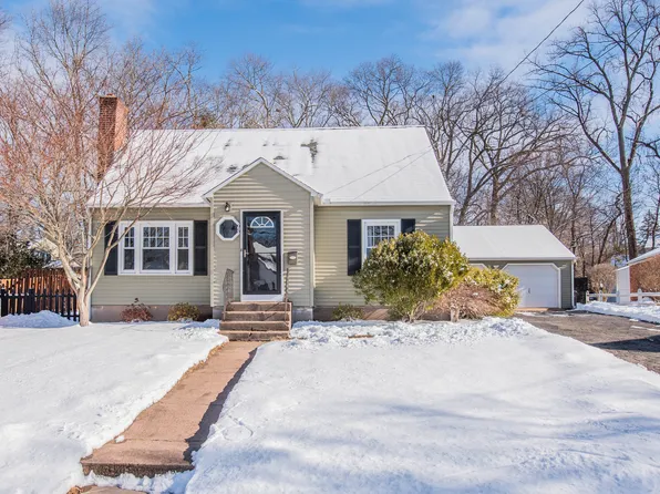 95 Goodwin Street, Manchester, CT 06040