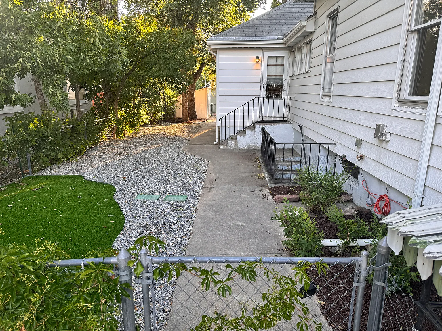 816 N Institute St — Photo 2