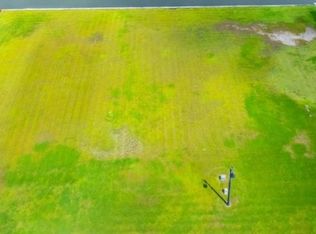 71 Queen Bess Dr, Grand Isle, LA 70358