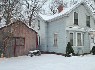 62 7th St, Auburn, ME 04210