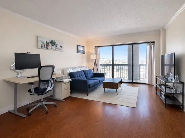 15 N Beacon St #428, Allston, MA 02134