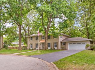 2435 E Michelle Place, Springfield, MO 65804