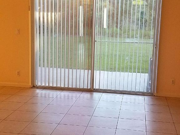 4th image of 3682 SW Darwin Blvd