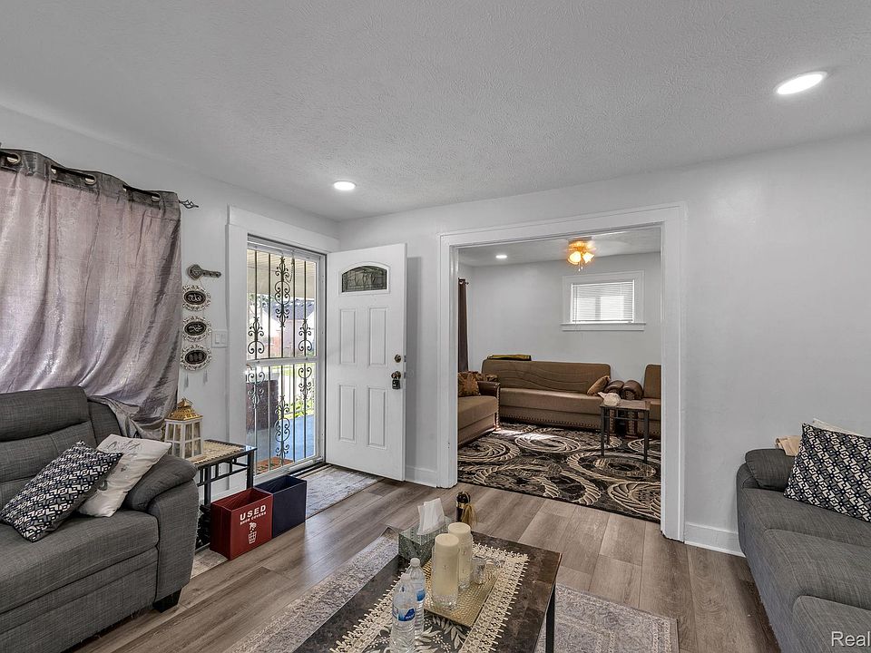 4873 Curtis St, photo 12
