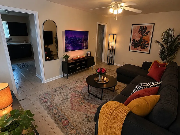 8721 Dinkins St — Photo 1