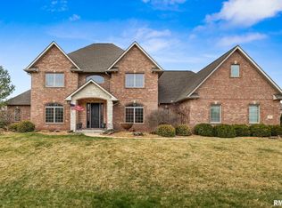 31 Sapphire Point, Morton, IL 61550
