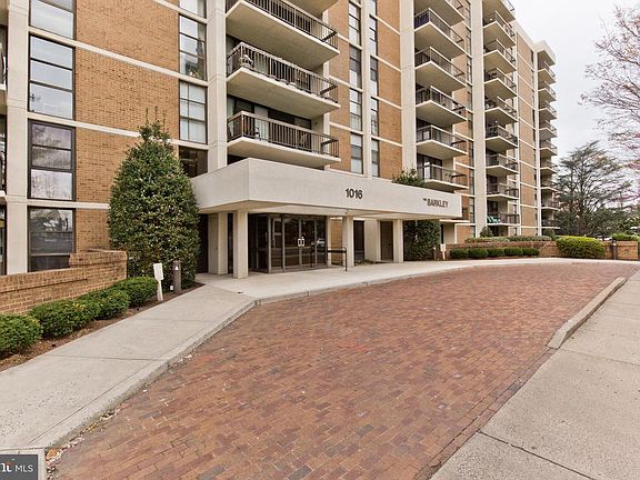 2nd image of 1016 S Wayne St APT 704