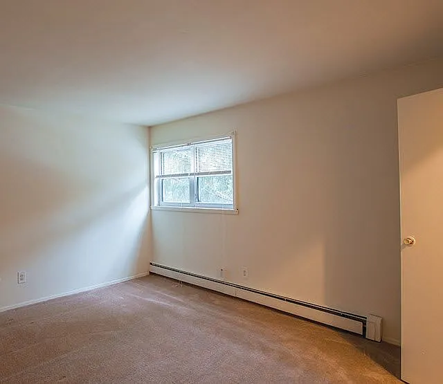 New Paltz Gardens Apartments — Photo 7