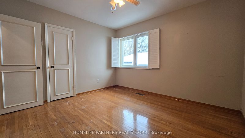 Toronto House for rent - 4 Bedrooms — photo 10