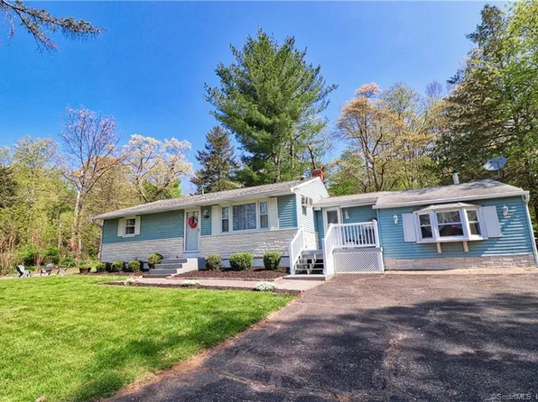 5 Manor Lane, Wolcott, CT 06716