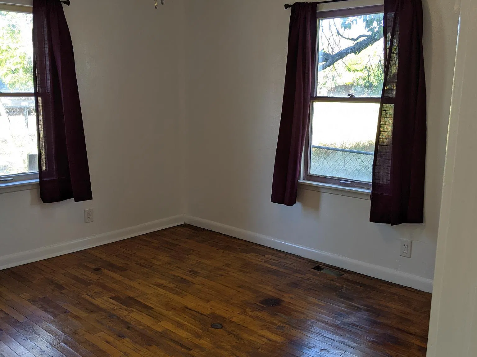 720 Clover Ave — Photo 4