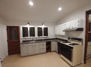 3 Ashland Pl, Troy, NY 12180