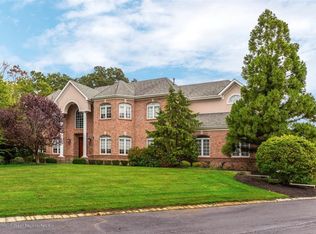 5 Lake View Dr, Holmdel, NJ