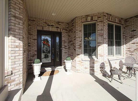 2nd image of 165 Oak Hill Dr