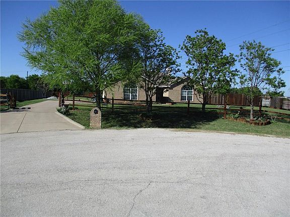 2nd image of 1900 Saler Dr