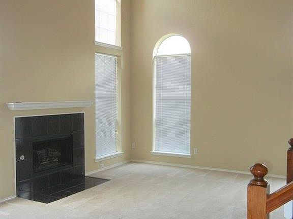5th image of 1406 Chatsworth Ln