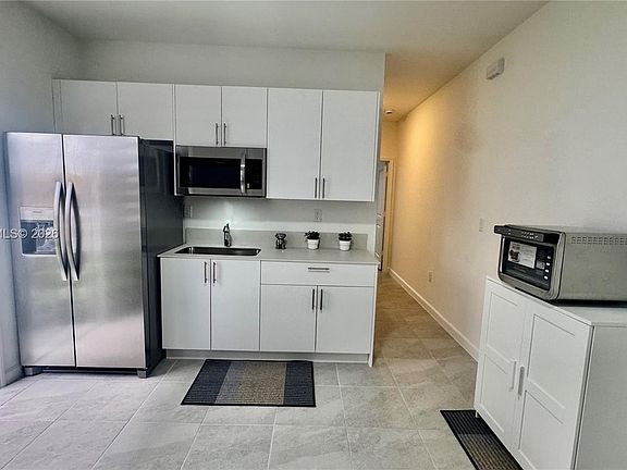 5th image of 19479 SW 340th St #2