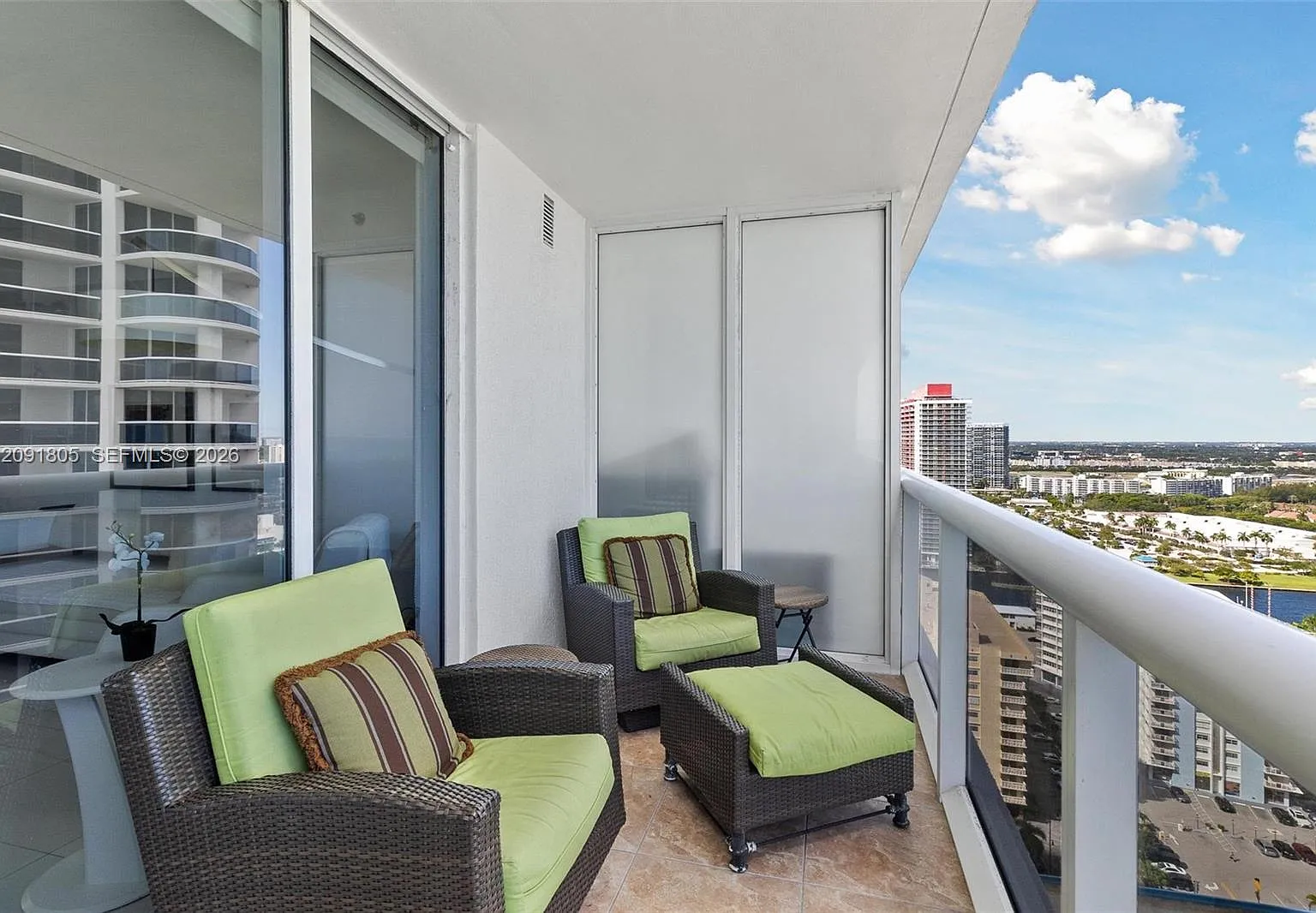 Beach Club Two Condo — Photo 4