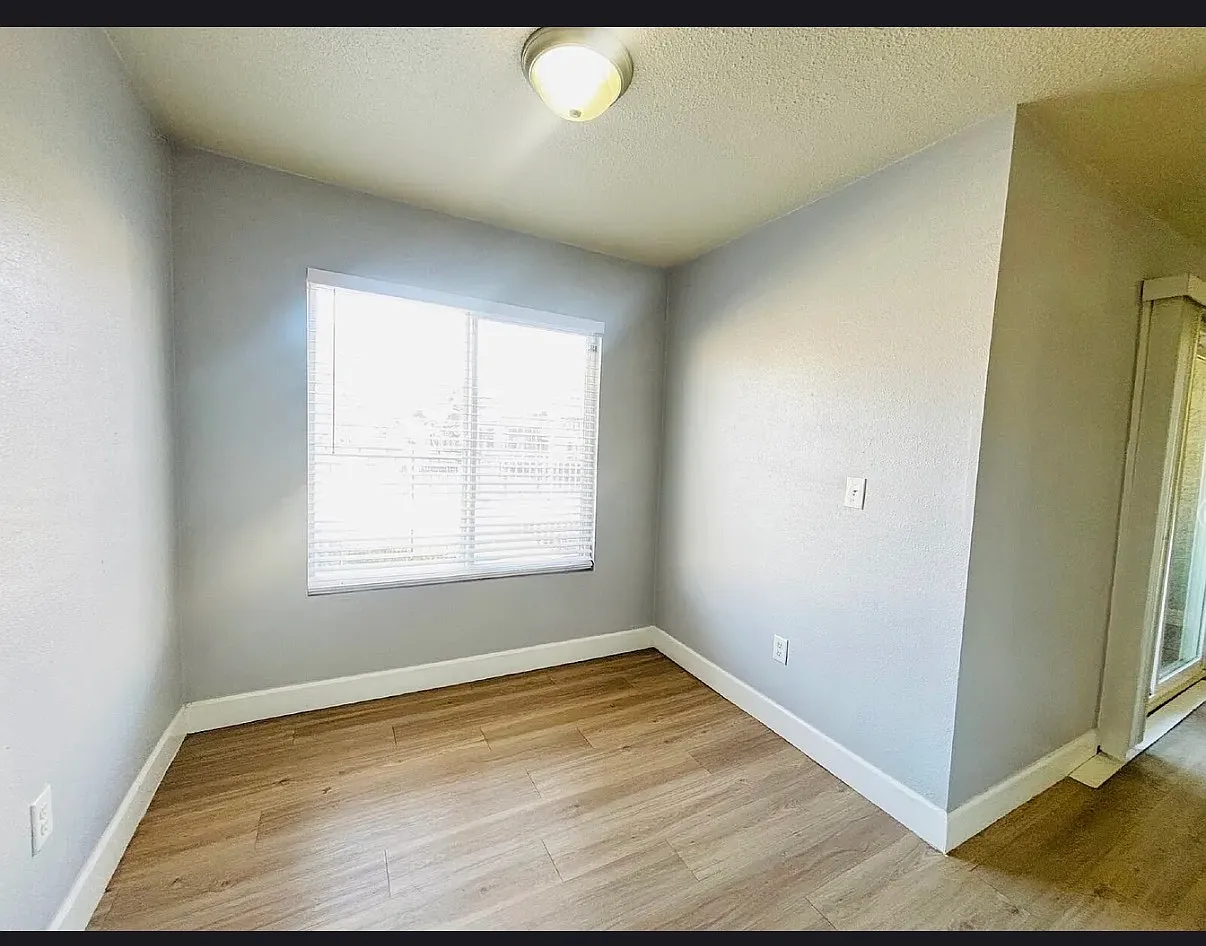 2 bed, $1,300 — Photo 1