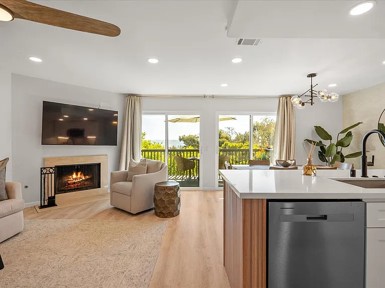 7039 Camino Pacheco — Photo 9
