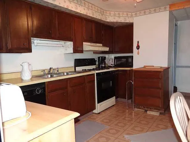 12 Brosville St — Photo 6