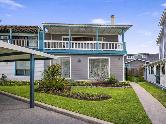 2nd image of 88 Lakeview Vlg