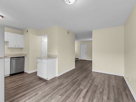 5th image of 370 Wallace Rd APT F5